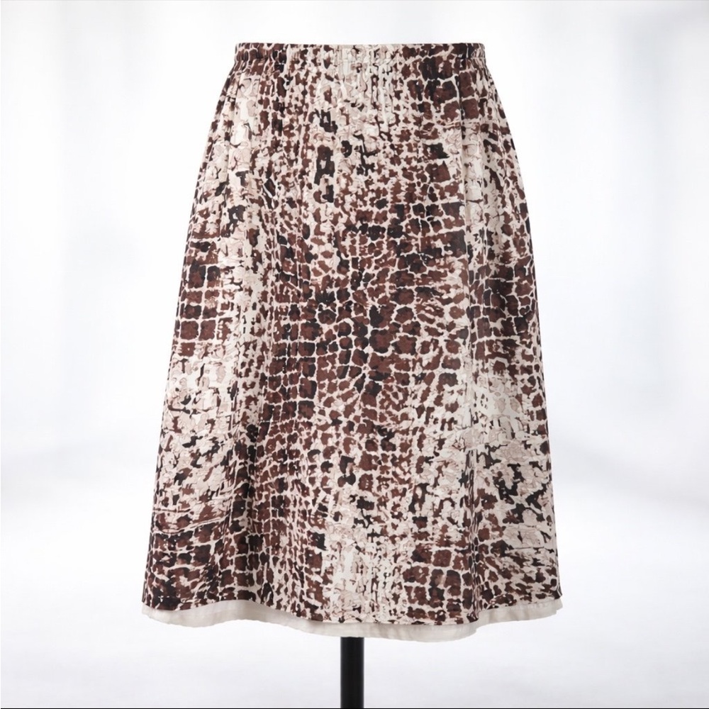 Linen- David N Brand- Women’s skirt in size  8